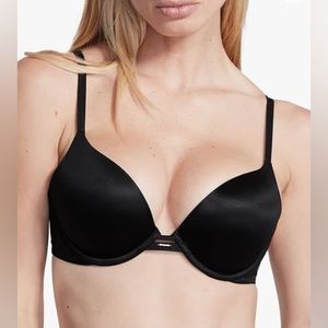 Victoria's Secret Very Sexy Push Up Bra, Adds 1 Cup, Size: 34 DD